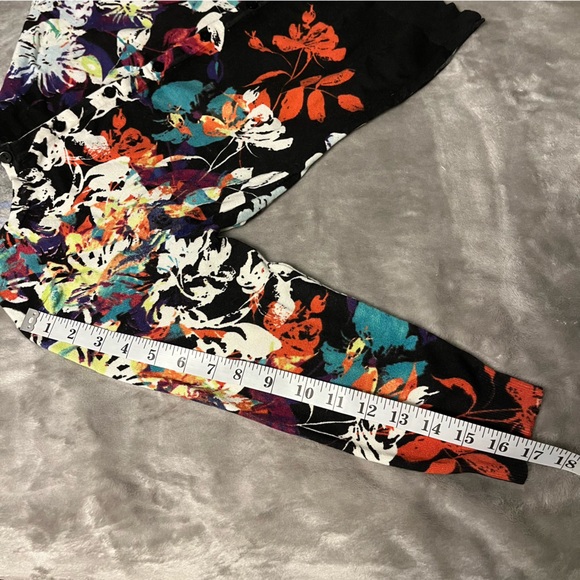 Joseph A. Abstract Floral Print Cardigan, Size L - Picture 9 of 11